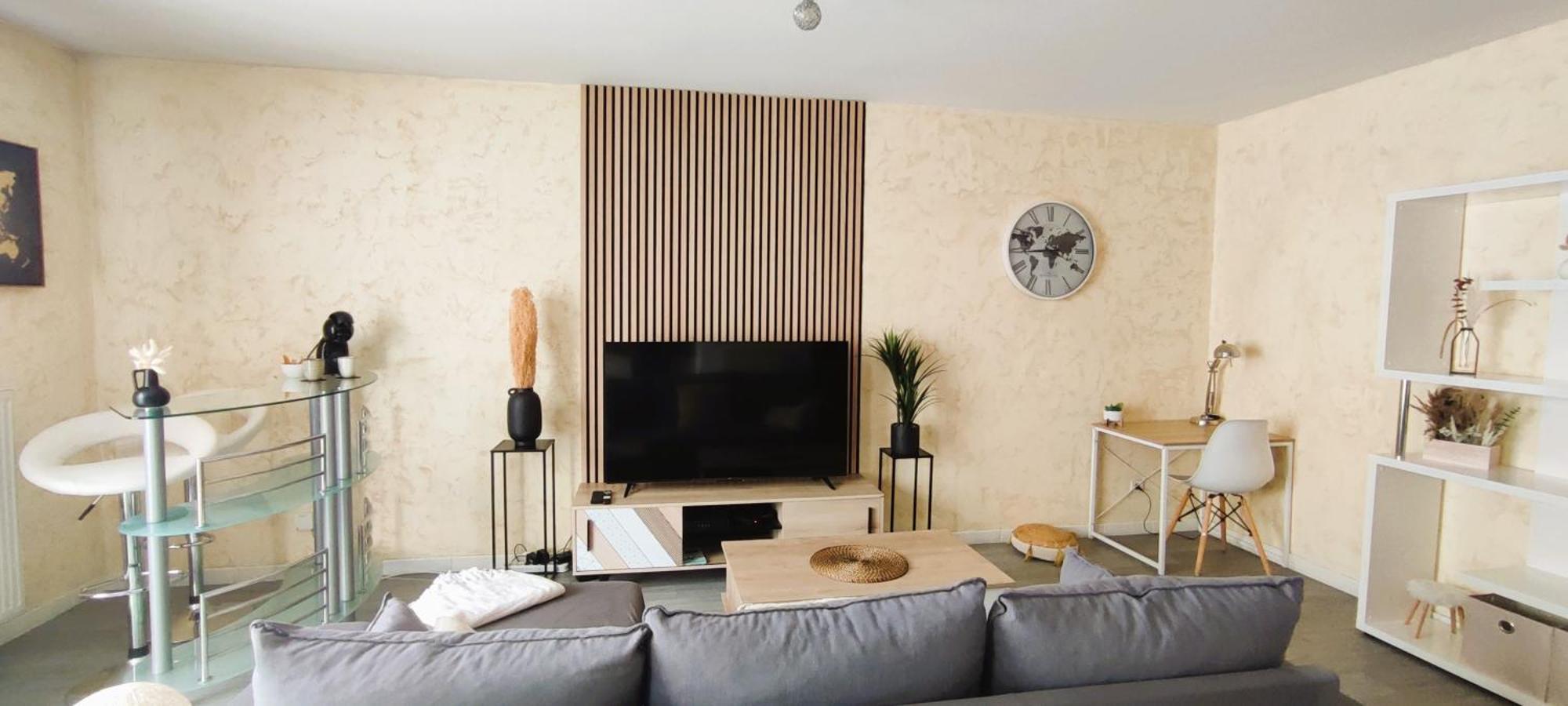 Cosy Appart - Balcon, Parking, Spacieux T2 - Proche Eurexpo Stade Сен-Пріє Екстер'єр фото