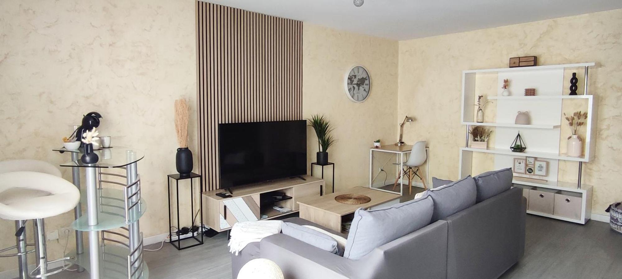Cosy Appart - Balcon, Parking, Spacieux T2 - Proche Eurexpo Stade Сен-Пріє Екстер'єр фото