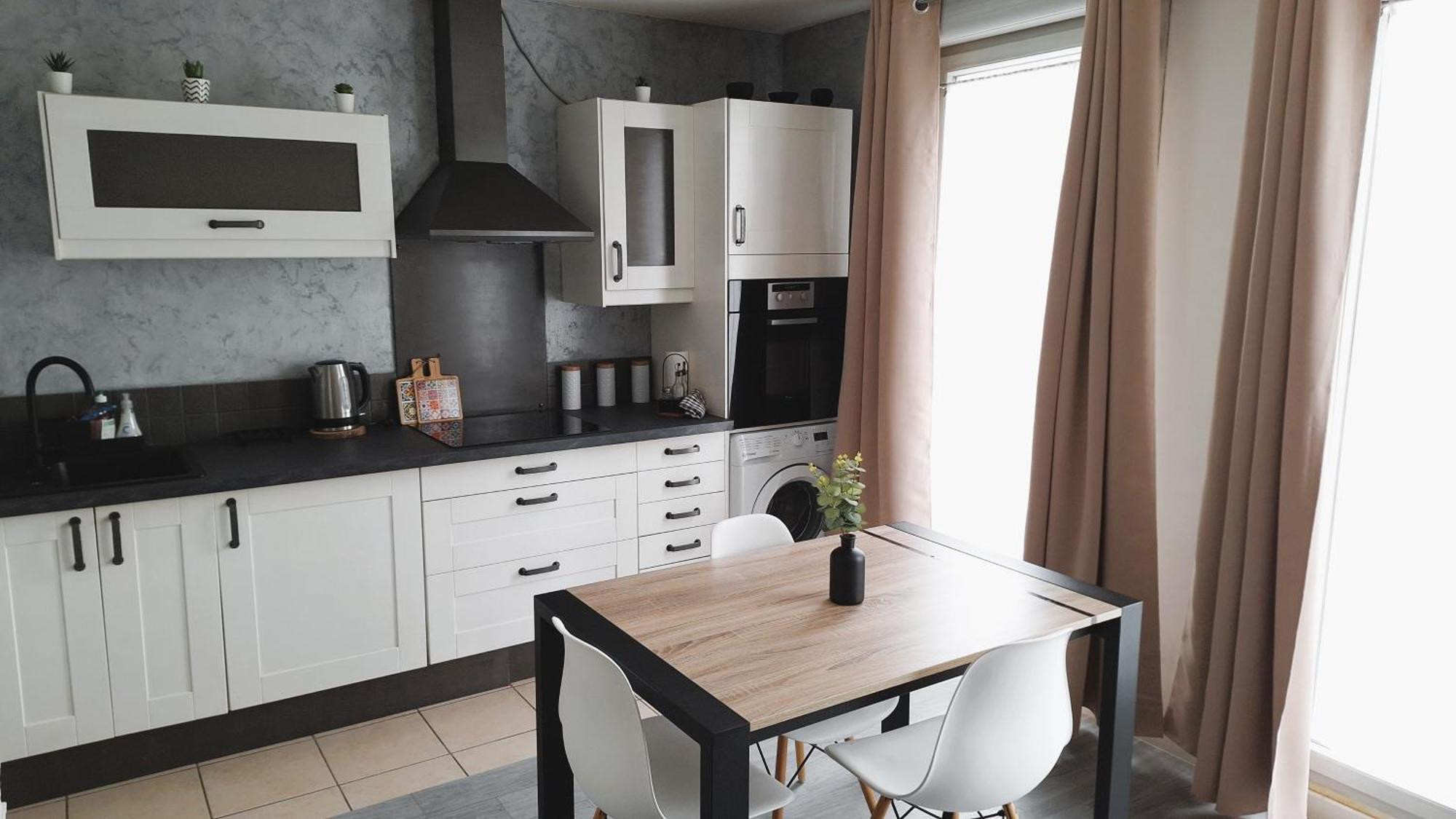 Cosy Appart - Balcon, Parking, Spacieux T2 - Proche Eurexpo Stade Сен-Пріє Екстер'єр фото